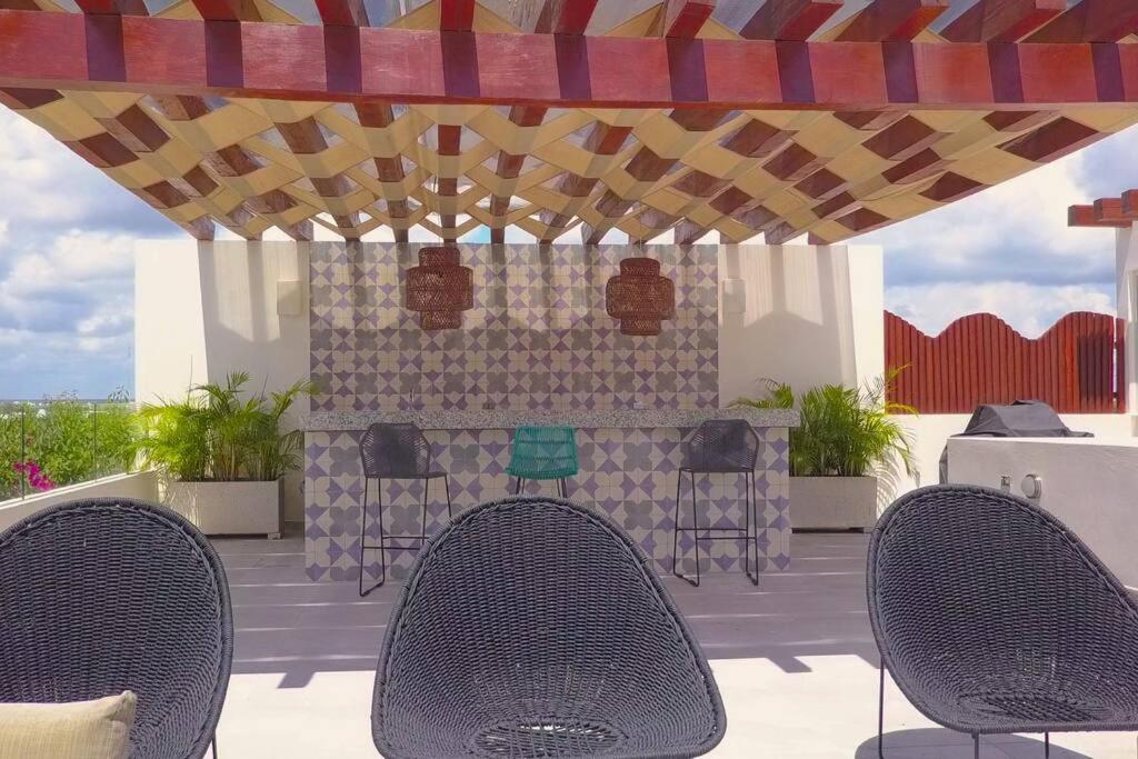 Beautiful Roof Pool & Gym With Ocean Views! Apartamento Playa del Carmen