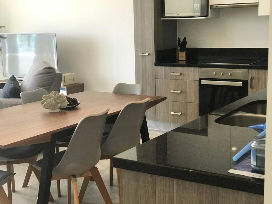 Beautiful Roof Pool & Gym With Ocean Views! Apartamento *